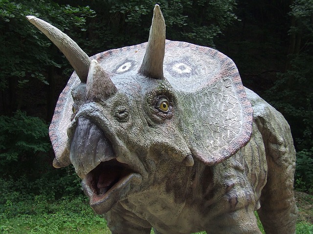 dinosaur-1083924_640