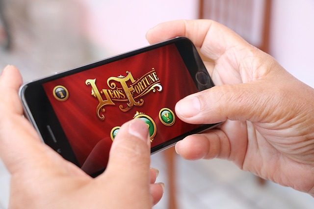 playing-1179296_640
